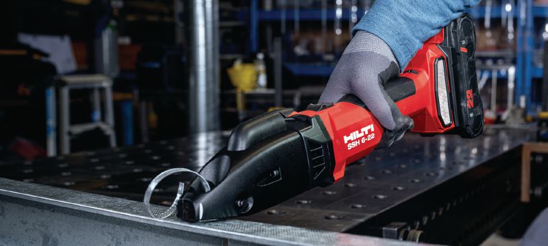 SSH 6-22 cordless metal shears Cordless double cut shear for fast cuts in sheet metal and profiles up to 2.5 mm│12 Gauge – with Hilti SSH CS blades included (Nuron battery platform) Applications 1