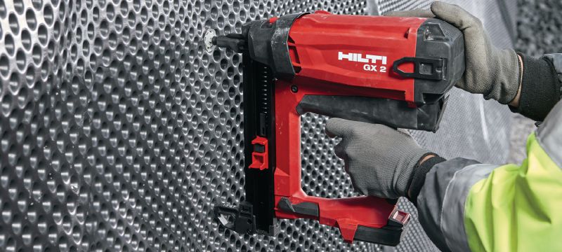 GX 2 Gas-actuated fastening tool Short-stroke gas nailer for metal track Applications 1