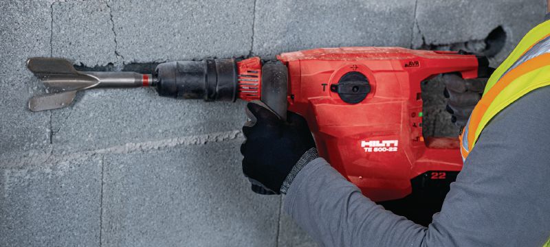 TE 500-22 SDS-Max cordless chipping hammer Cordless SDS Max (TE-Y) demolition and chipping hammer with Active Vibration Reduction for chiseling concrete or masonry (Nuron battery platform) Applications 1